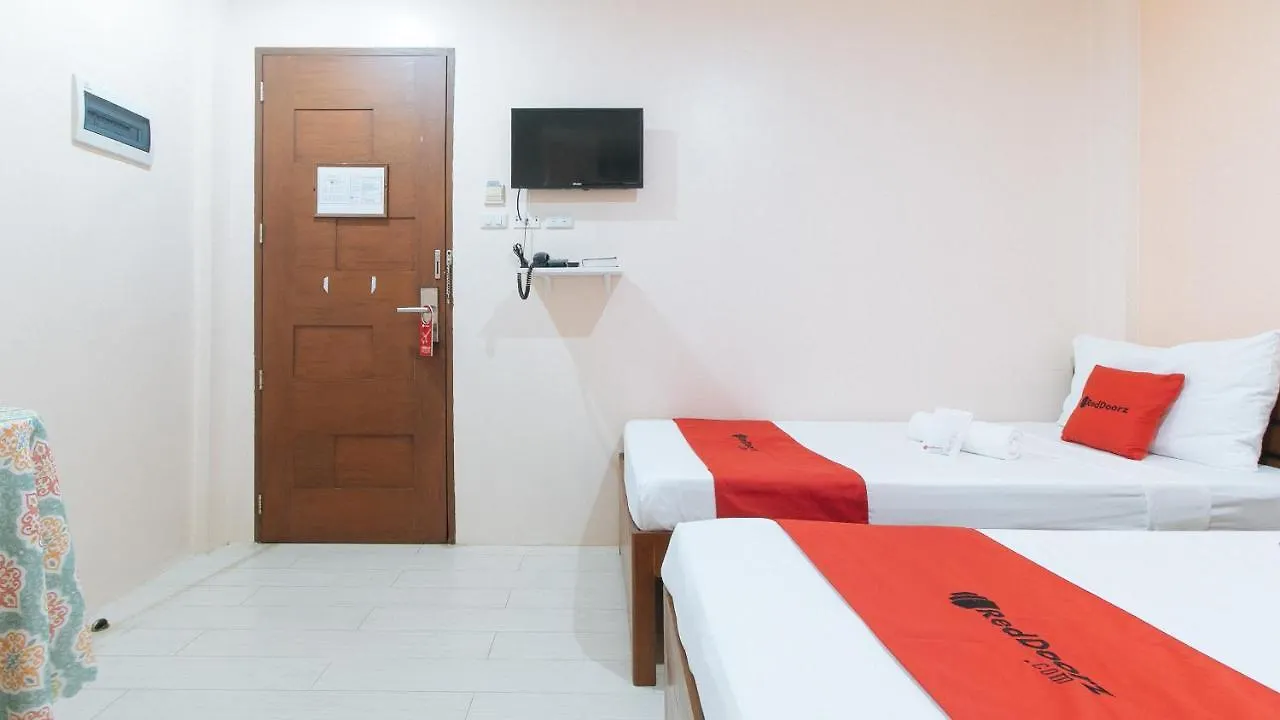 Reddoorz Plus At Eco Green Boutique Hotel Davao