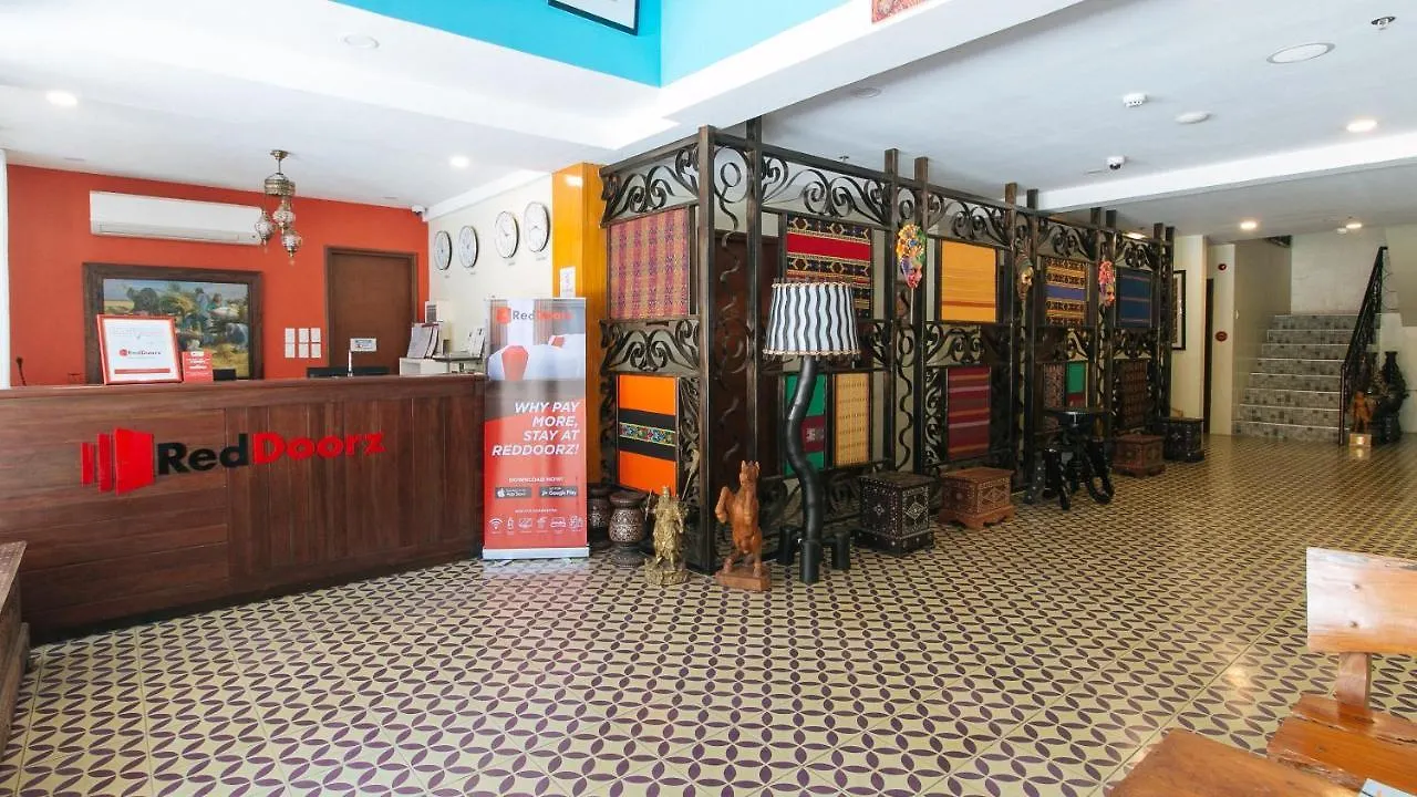 Reddoorz Plus At Eco Green Boutique Hotel Davao