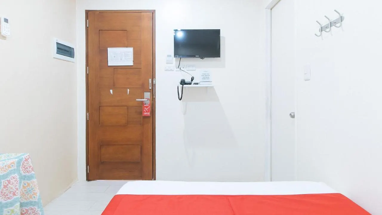 Reddoorz Plus At Eco Green Boutique Hotel Davao 2*,  Philippines