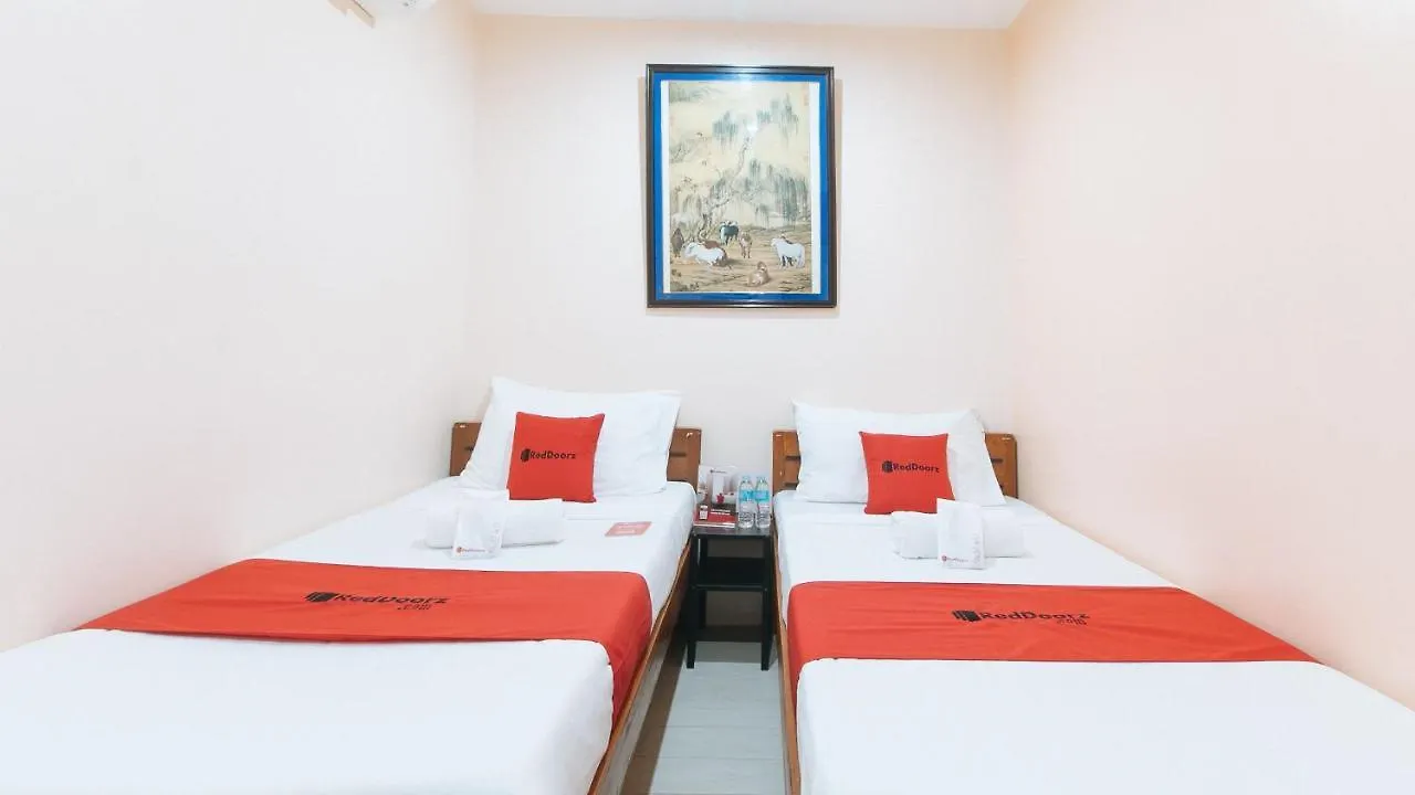 Reddoorz Plus At Eco Green Boutique Hotel Davao
